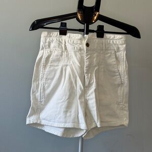 Faherty Organic Cotton High-Rise Shorts – Cream – Size M